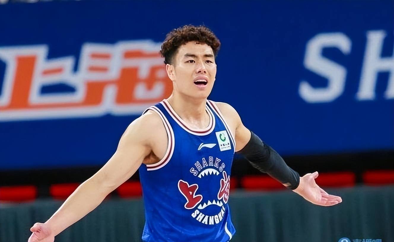 CBA常规赛赛程吃紧，巴塞罗那冲刺阶段强势反弹，管理层满意，年轻球员得到机会的简单介绍