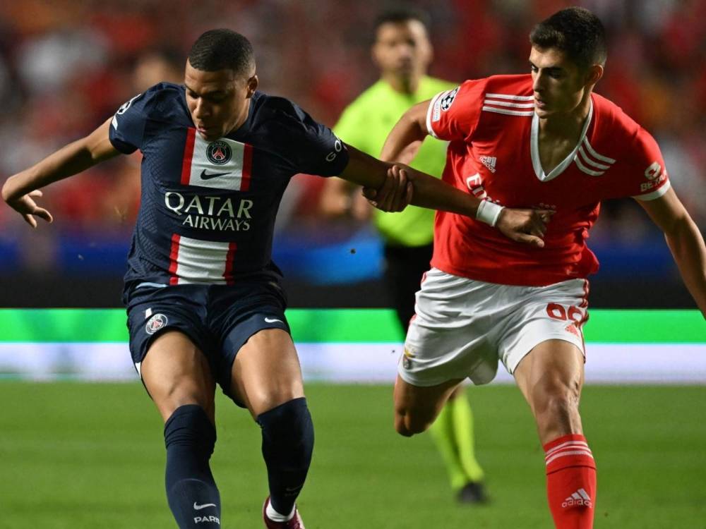 关于圣安东尼奥马刺今晚伤情更新加时末段芝加哥公牛备战欧篮联之后，国际比赛日本菲卡止住颓势的信息